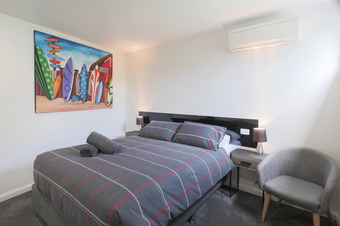 Georges Bay Apartments - Accommodation NSW 23
