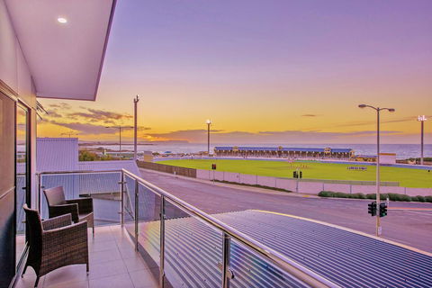 Burnie By The Bay Apartments - Accommodation NSW 4