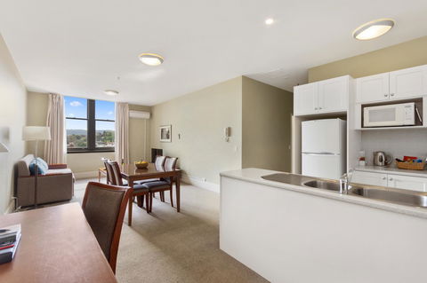 Launceston Central Apartment Hotel Official - Accommodation NSW 18