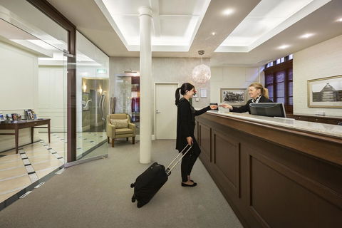 Launceston Central Apartment Hotel Official - Accommodation NSW 21