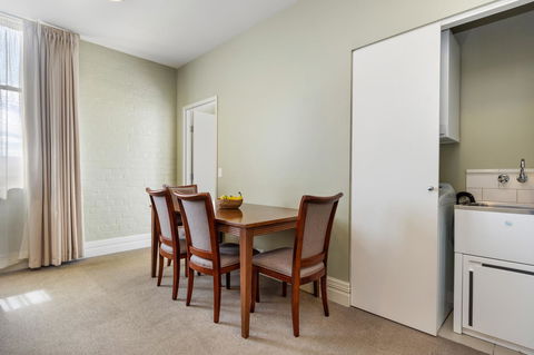 Launceston Central Apartment Hotel Official - Accommodation NSW 4