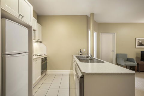 Launceston Central Apartment Hotel Official - Accommodation NSW 19