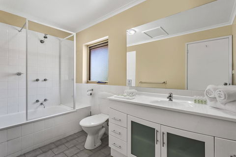 Elphin Serviced Apartments - Accommodation NSW 38