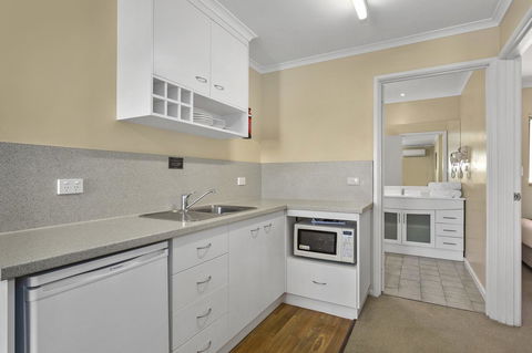 Elphin Serviced Apartments - Accommodation NSW 39