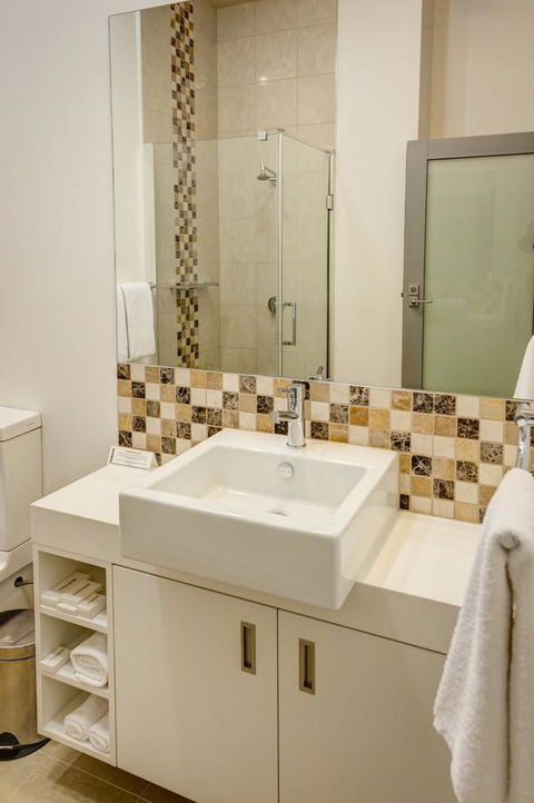 Mantra Charles Hotel - Accommodation NSW 26