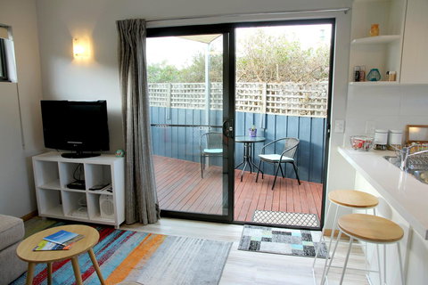 Kingston Beach-House Retreat - Accommodation NSW 2