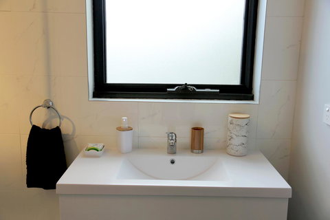 Kingston Beach-House Retreat - Accommodation NSW 1