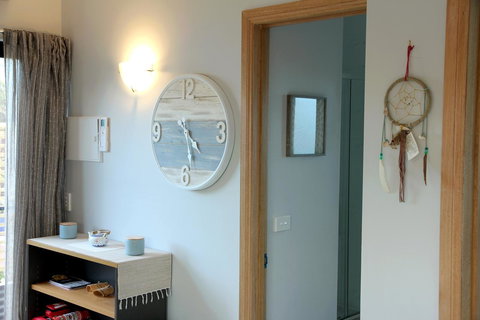 Kingston Beach-House Retreat - Accommodation NSW 13