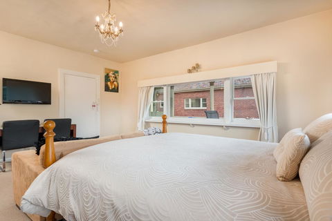 Jones On Wilson Boutique B&B - Accommodation NSW 5