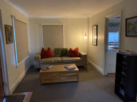 City Townhouse Walking Distance To City - Accommodation NSW 2