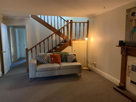 City Townhouse Walking Distance To City - Accommodation NSW 1