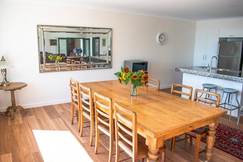 Tamar House - Accommodation NSW 14