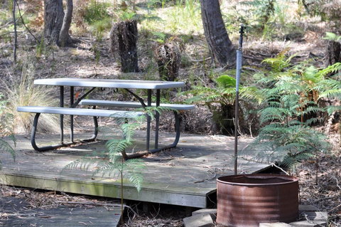 Oyster Cove Chalet - Accommodation NSW 25