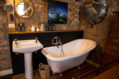 Twamley Farm - Accommodation NSW 11