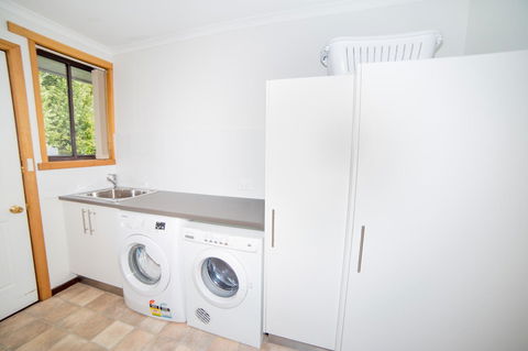 Swansea Beach House Oceanfront - Accommodation NSW 18
