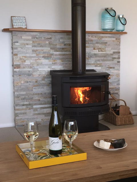 Swansea Beach House Oceanfront - Accommodation NSW 13