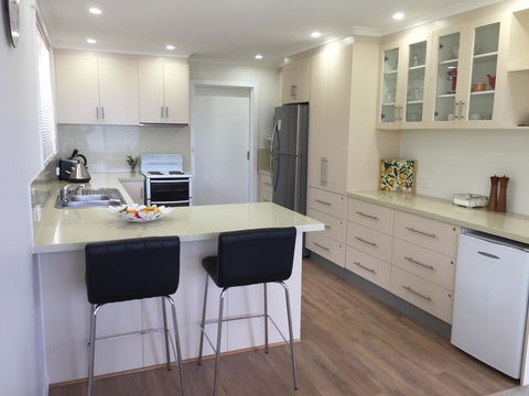 Swansea Beach House Oceanfront - Accommodation NSW 12