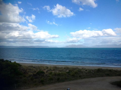 Swansea Beach House Oceanfront - Accommodation NSW 9