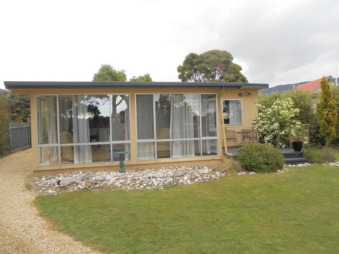 Bruny Ocean Cottage - Accommodation NSW 13