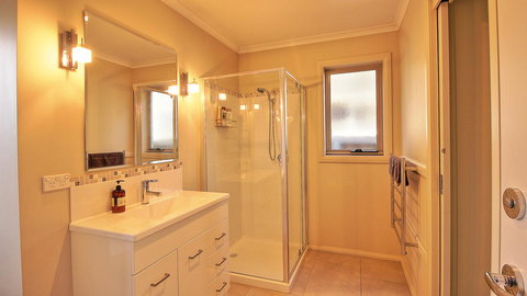 Hobart Villa - Accommodation NSW 10