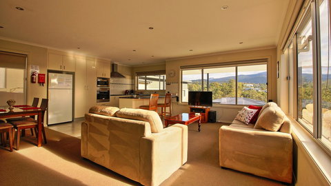 Hobart Villa - Accommodation NSW 1