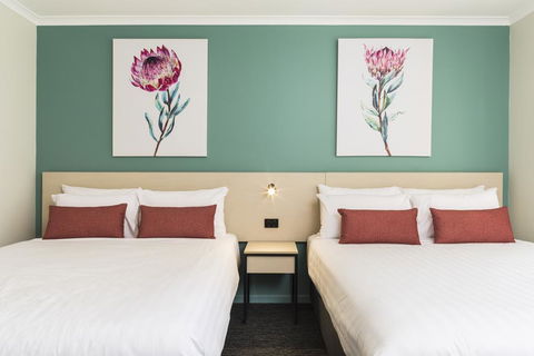 Nightcap At Balaclava Hotel - Accommodation NSW 1