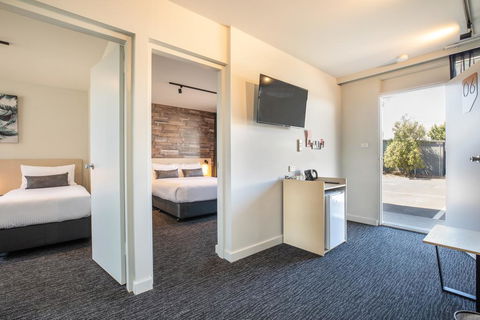 Nightcap At Westside Hotel - Accommodation NSW 3