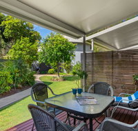 Noosa Entrance 2 bedroom Garden Side Townhouse. - Accommodation NSW