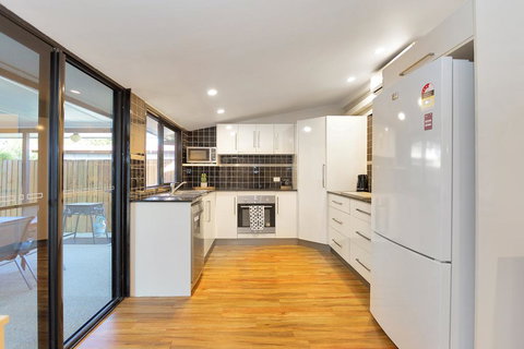 North Central Holiday Home - Accommodation NSW 3