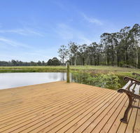 Nulkaba Escape super central walk to Zoo short drive to Potters  Wineries - Accommodation NSW