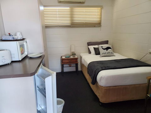 O'Sheas Windsor Hotel - Accommodation NSW 1