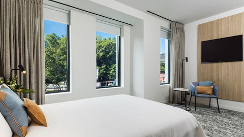 Oaks Cairns Hotel - Accommodation NSW 2