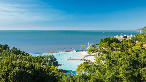 Oaks Cairns Hotel - Accommodation NSW 1