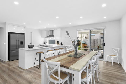 OCEAN BREEZE Family Home - Accommodation NSW 1