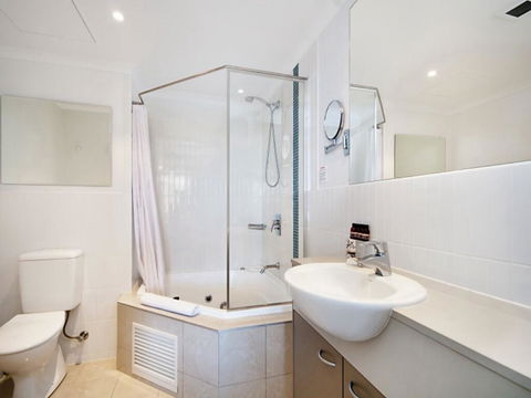 Ocean Panorama - 1 Bedroom Oceanview Apt - Accommodation NSW 2
