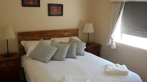 Ocean Sunsets - 2 Bedroom Converted Warehouse Apartment - Accommodation NSW 2