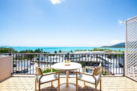 OCEAN VIEWS 10 - Accommodation NSW 1