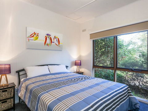 OCEANS 12 - ANGLESEA - Accommodation NSW 1