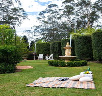 Old Mansfield Loft - gardens gazebo and getaways - Accommodation NSW