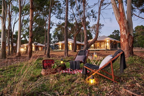 Olio Bello Lakeside Glamping - Accommodation NSW 2