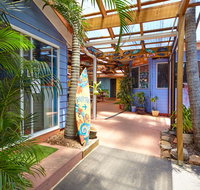 Ozzie Pozzie Backpackers - Port Macquarie YHA - Accommodation NSW