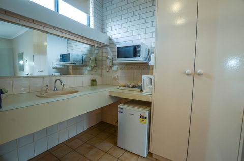 Paddlewheel Motel - Accommodation NSW 1
