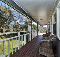 Paradise Bungalow Waterfront - Accommodation NSW