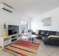 Peaceful 1 Bedroom Apartment with Parking - Accommodation NSW