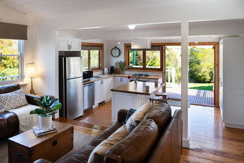Pembroke House - Accommodation NSW 1