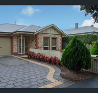 Perfect Location Central Modern Cottage - Free WiFi - Accommodation NSW