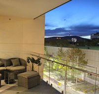 Perfectly Located Modern Apartment - Canberra CBD - Accommodation NSW