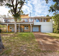 Pet Friendly 4 Bedroom Holiday Home - River Views - Accommodation NSW