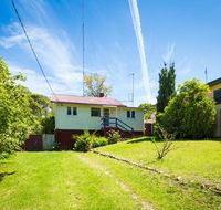 Pet Friendly Beach Cottage  Ballingalla - Accommodation NSW