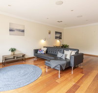 Pet Friendly Home Away From Home - Willoughby - Accommodation NSW